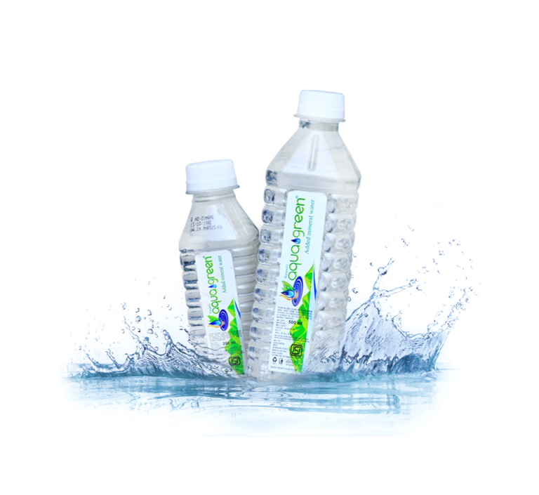 GREEN GREEN Water Bottle by Aquavella